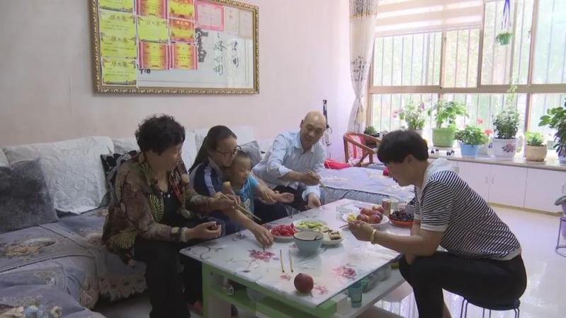 【网络中国节·端午】金塔：做传统美食 过浓情端午