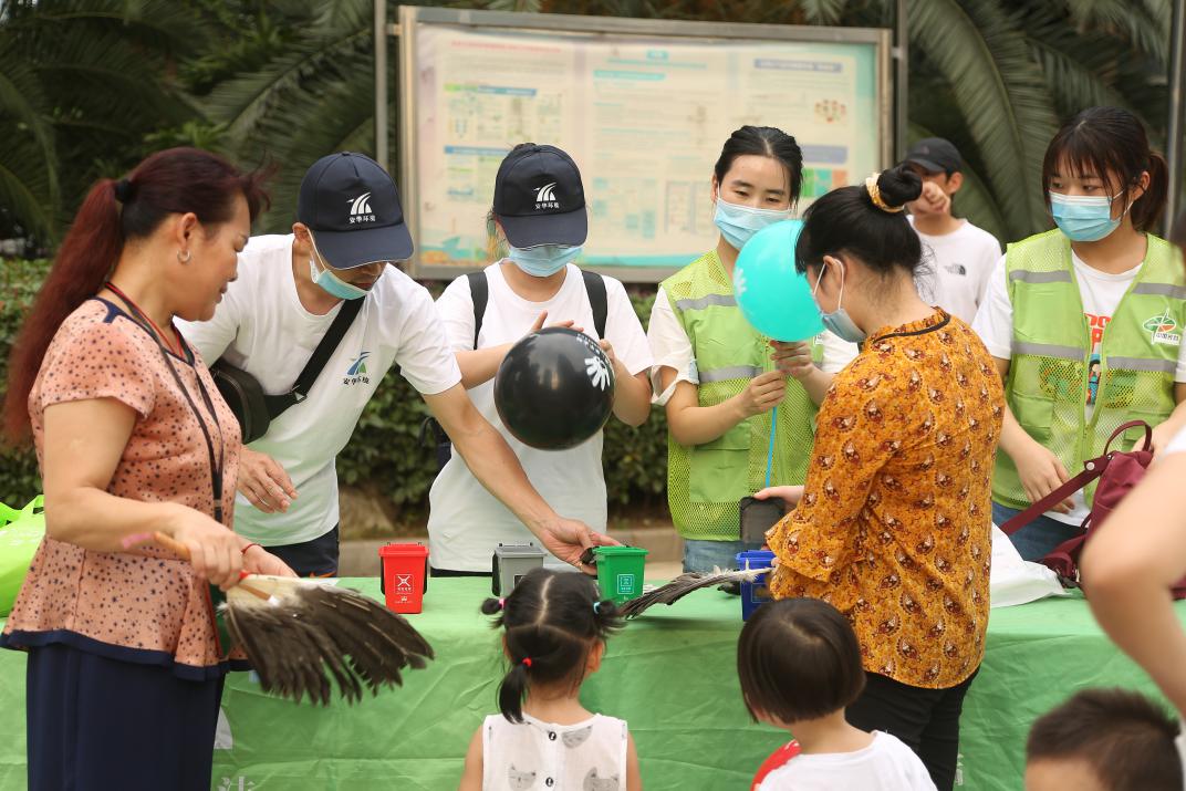 研极食物垃圾处理器 走进湖北保利华都社区推广垃圾分类