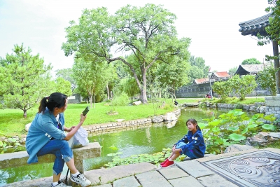 三里河夏日景观美图 胡同再现水穿街巷