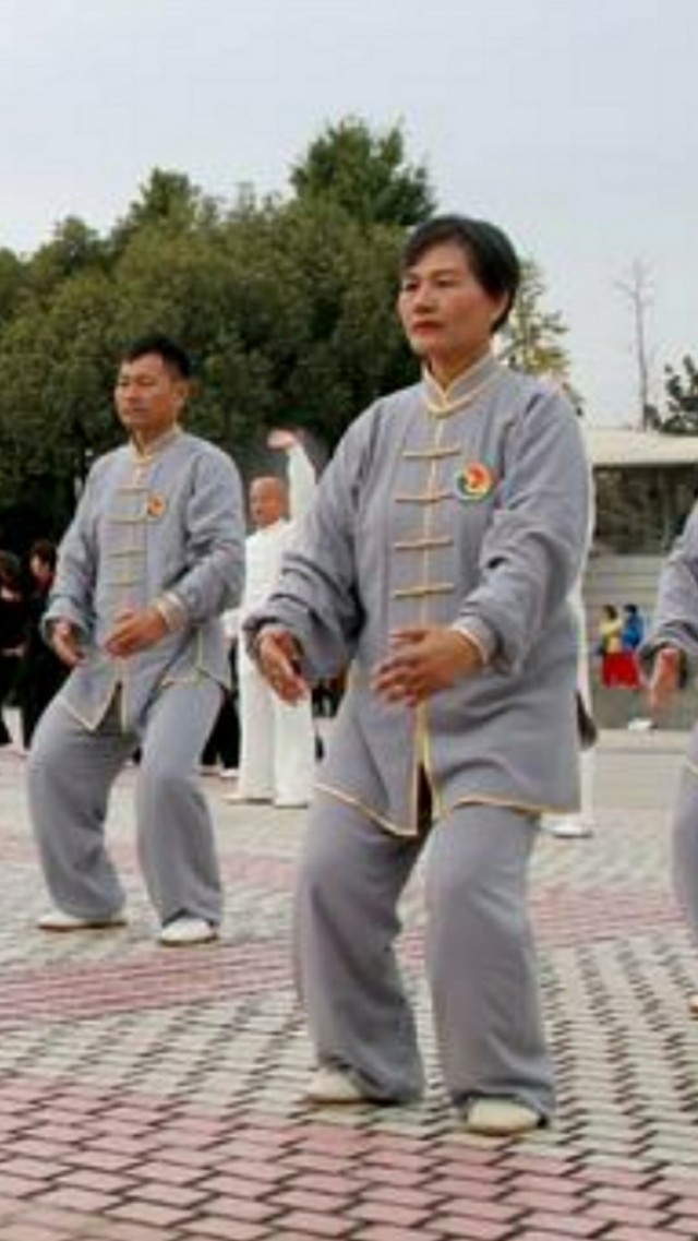 筋骨锻炼才是高级健身养生方法,一个动作告诉你答案