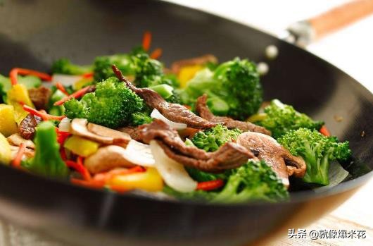 不良用油习惯竟会诱发癌症?怎么炒菜最健康