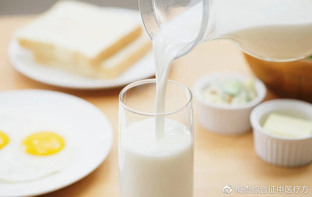 45岁后,请谨记:晨起四不要,平时做好3件事,给健康加加分