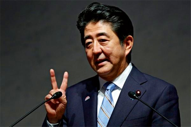 安倍的大国梦破灭：菅义伟反叛，安倍晋三入狱难逃？