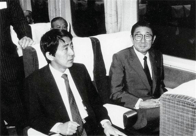 安倍的大国梦破灭:菅义伟反叛,安倍晋三入狱难逃?
