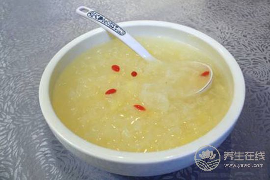 银耳汤的制作方法 银耳汤的制作方法