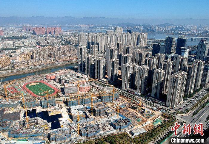 资料图:航拍一处新建住宅。 <a target='_blank' data-cke-saved-href='/' href='/'>中新社</a>记者 吕明 摄 资料图:航拍一处新建住宅。 <a target='_blank' data-cke-saved-href='/' href='/'>中新社</a>记者 吕明 摄